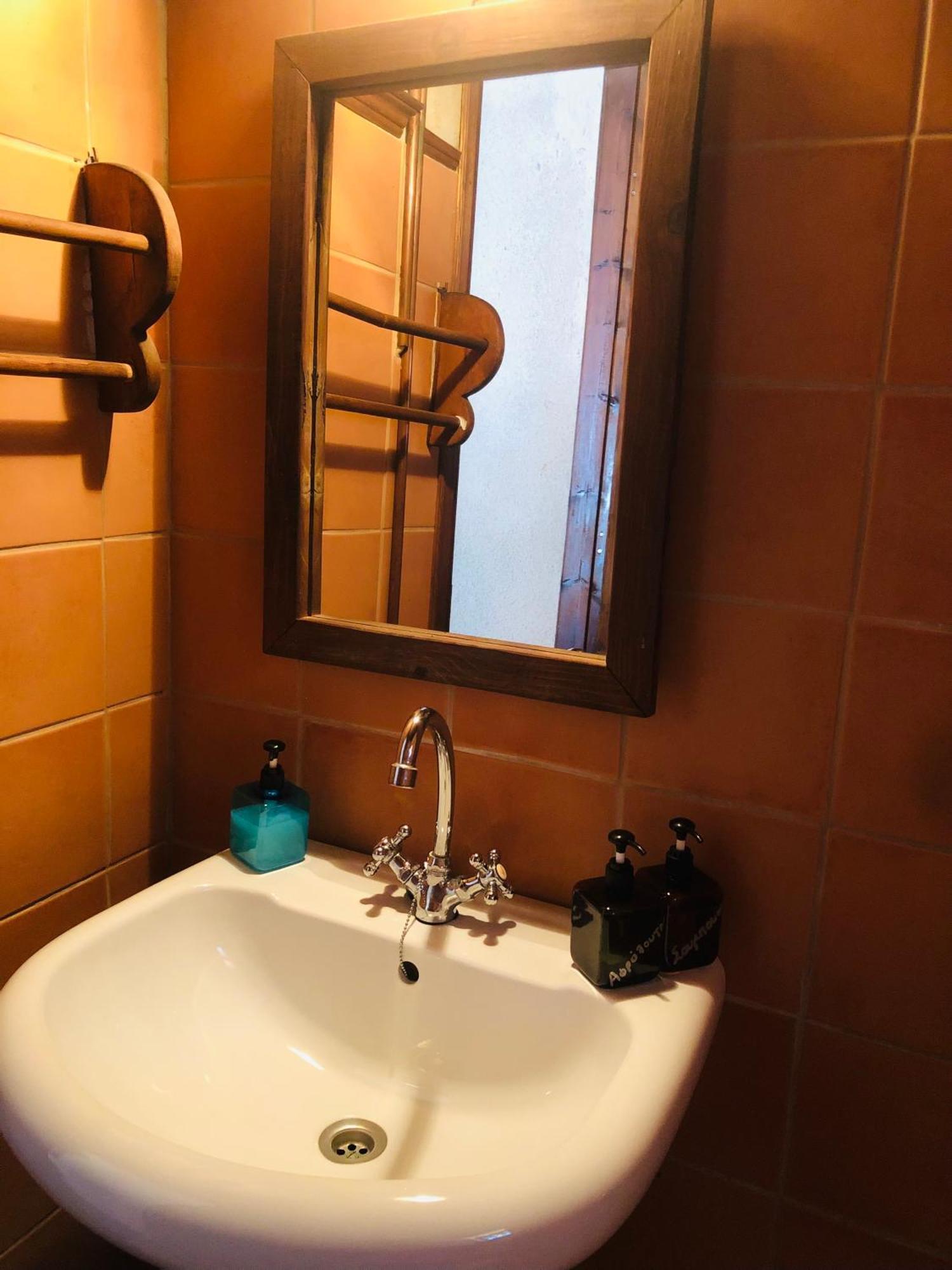 Χαγιάτι Hotel Psarades ภายนอก รูปภาพ